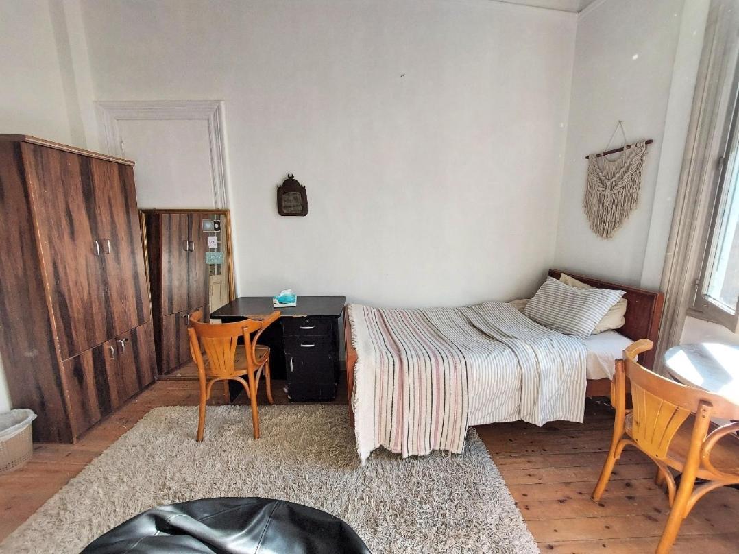 Arab Hostel, Welcoming All Solo And Groups Travellers But, Unmarried Couples Not Allowed アレクサンドリア エクステリア 写真