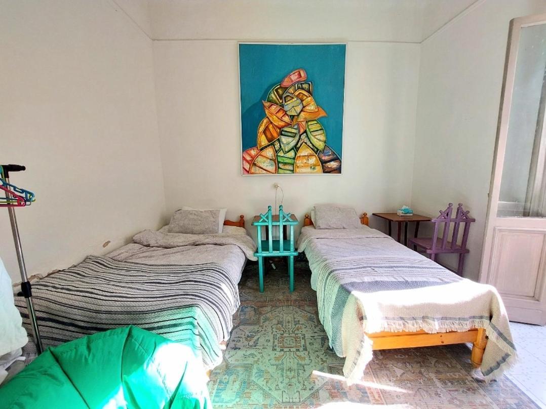 Arab Hostel, Welcoming All Solo And Groups Travellers But, Unmarried Couples Not Allowed アレクサンドリア エクステリア 写真