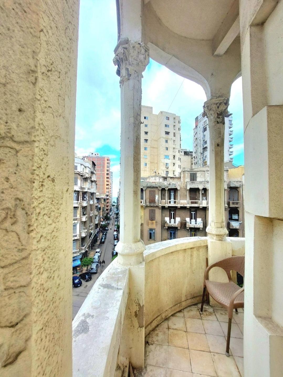 Arab Hostel, Welcoming All Solo And Groups Travellers But, Unmarried Couples Not Allowed アレクサンドリア エクステリア 写真