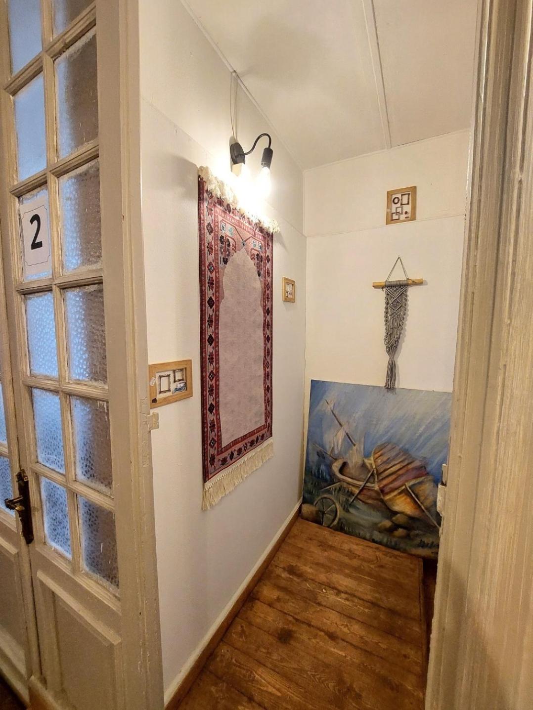 Arab Hostel, Welcoming All Solo And Groups Travellers But, Unmarried Couples Not Allowed アレクサンドリア エクステリア 写真