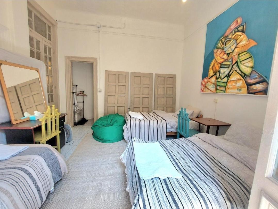 Arab Hostel, Welcoming All Solo And Groups Travellers But, Unmarried Couples Not Allowed アレクサンドリア エクステリア 写真