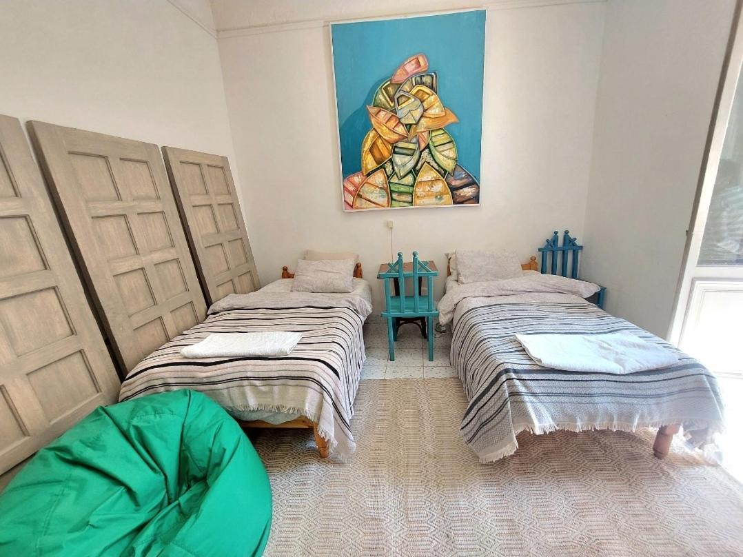 Arab Hostel, Welcoming All Solo And Groups Travellers But, Unmarried Couples Not Allowed アレクサンドリア エクステリア 写真