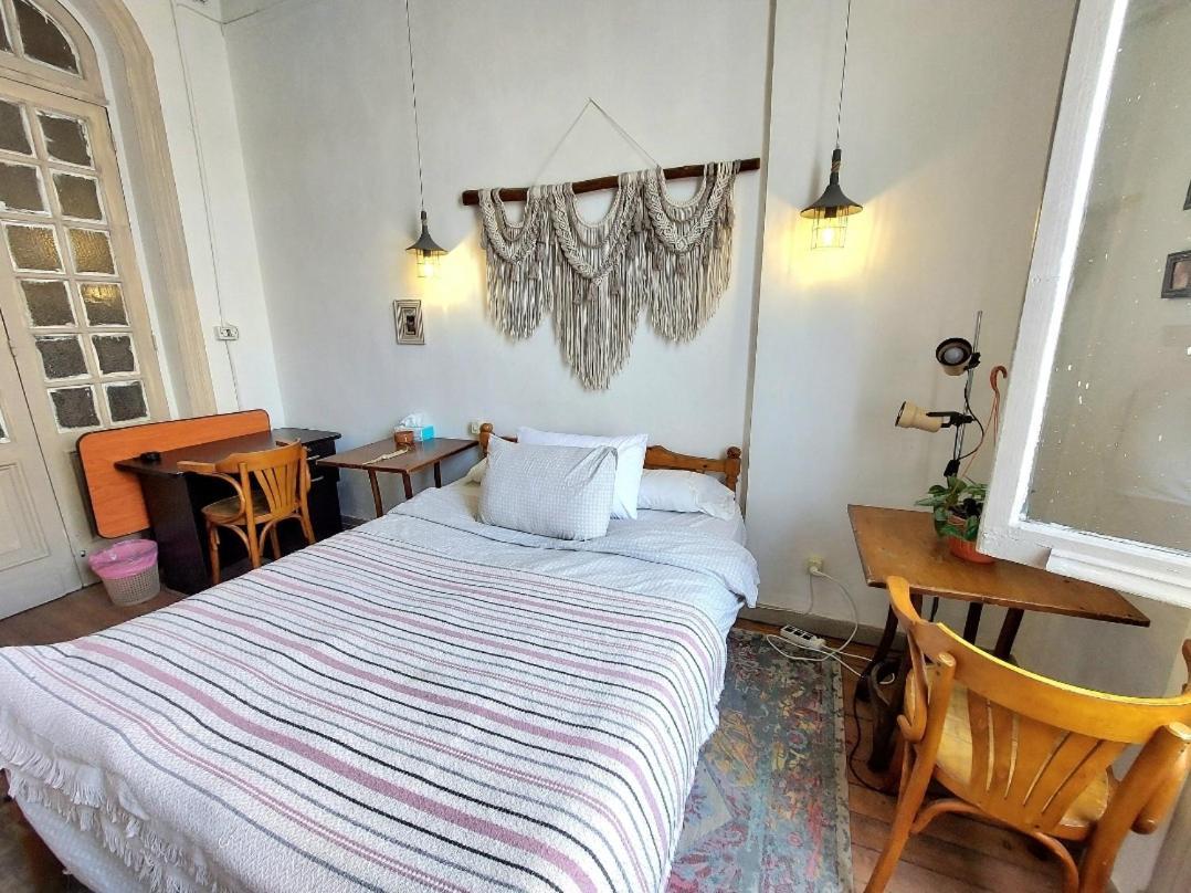 Arab Hostel, Welcoming All Solo And Groups Travellers But, Unmarried Couples Not Allowed アレクサンドリア エクステリア 写真