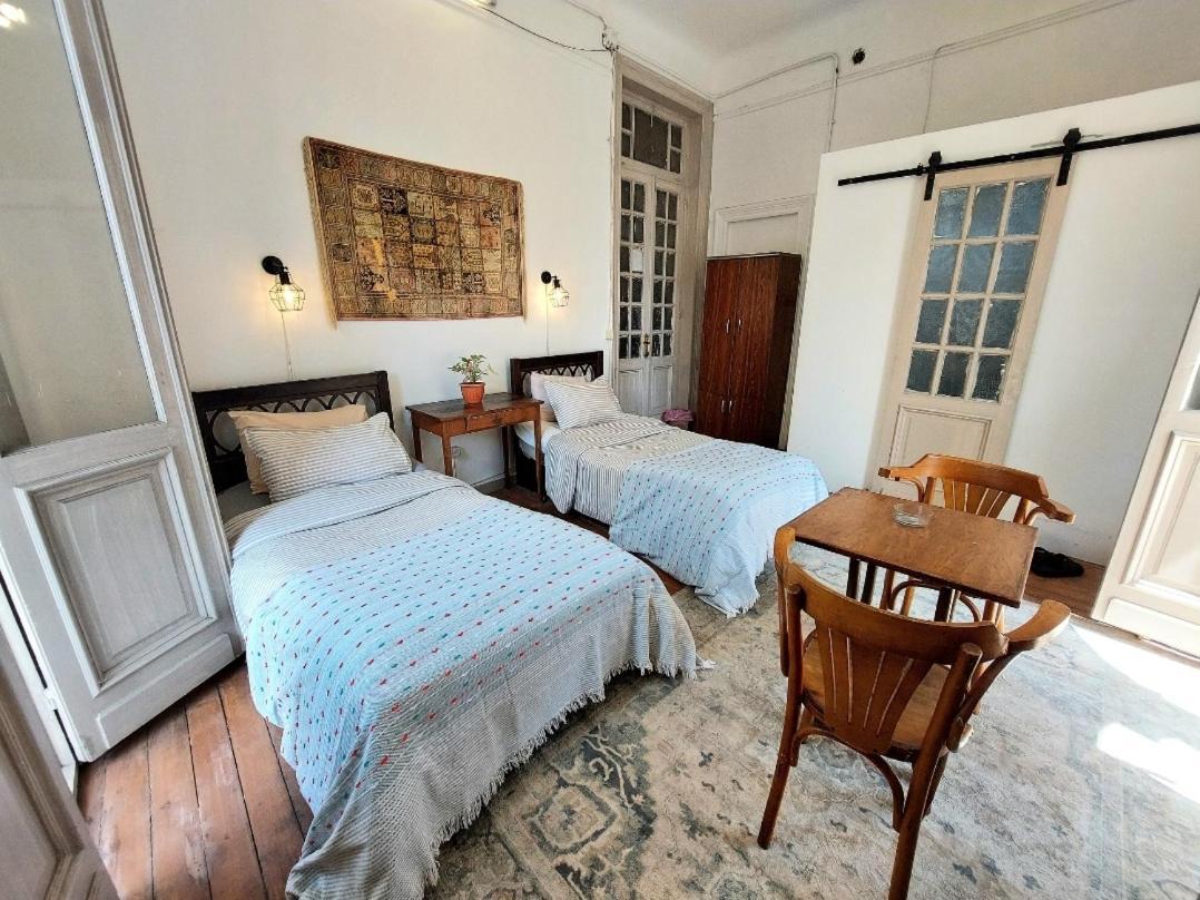 Arab Hostel, Welcoming All Solo And Groups Travellers But, Unmarried Couples Not Allowed アレクサンドリア エクステリア 写真